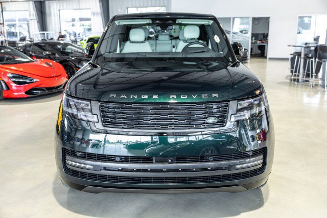 Used 2026 Land Rover Range Rover SE AWD/4WD image 9