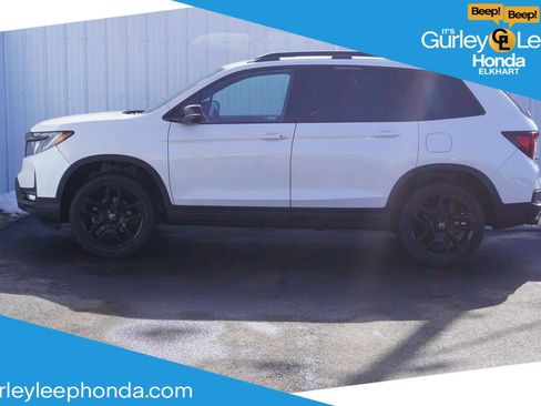 Used 2024 Honda Passport Black Edition image 1