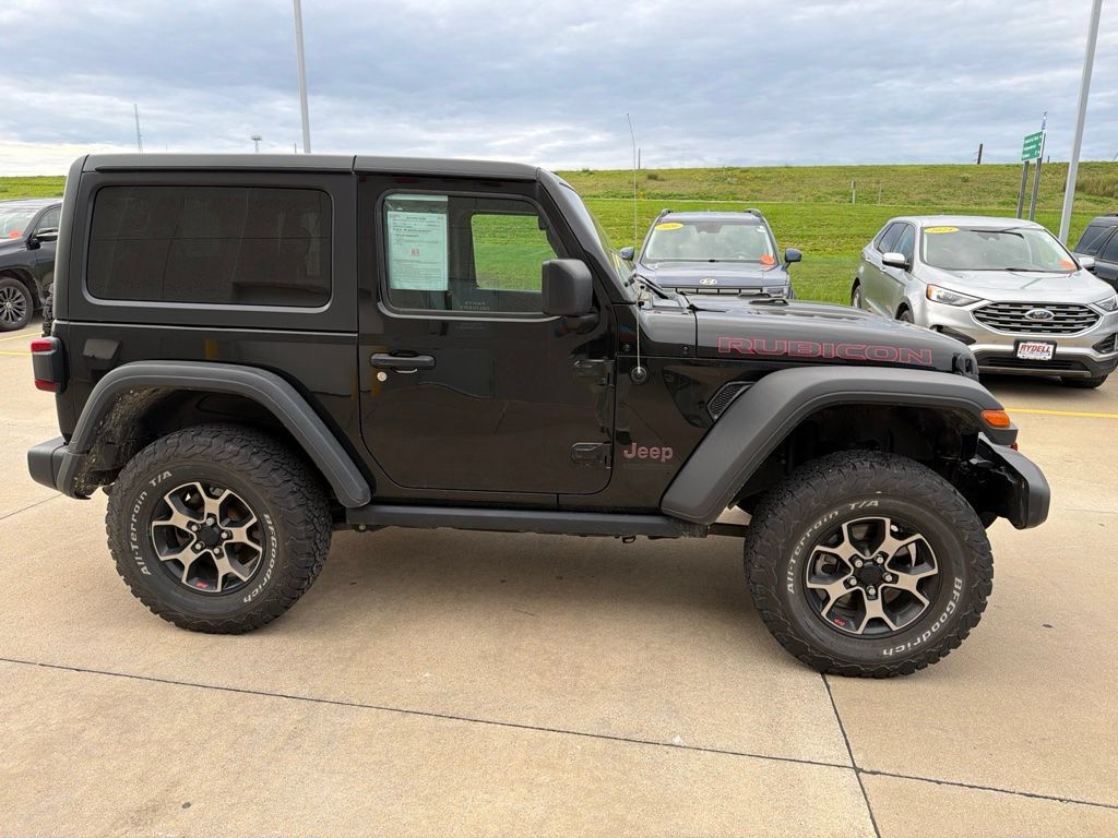 Used 2018 Jeep Wrangler Rubicon AWD/4WD image 4