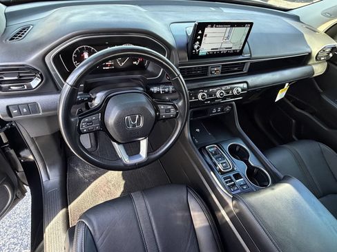 Used 2024 Honda Pilot Touring image 19