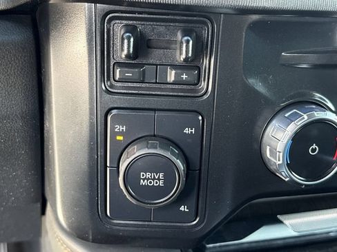 Used 2024 Ford F350 Platinum AWD/4WD image 36