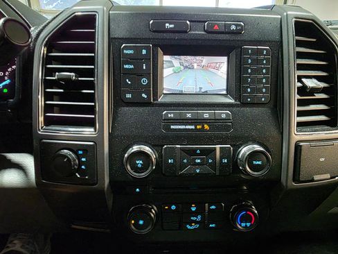 Used 2018 Ford F150 XLT AWD/4WD image 32