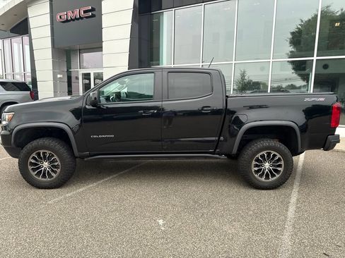 Used 2022 Chevrolet Colorado ZR2 AWD/4WD image 2