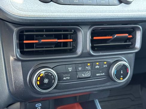 Used 2022 Ford Maverick XLT FWD image 14