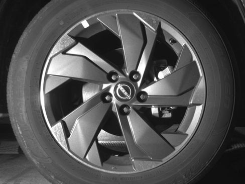 Used 2025 Nissan Rogue SV image 13