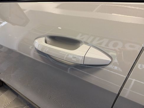 New 2026 Kia Sportage SX image 9