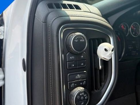 Used 2020 Chevrolet Silverado 1500 LT w/ All-Star Edition AWD/4WD image 13