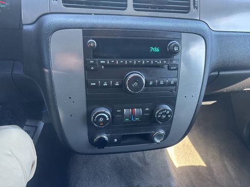 Used 2008 Chevrolet Tahoe 4WD w/ Max Trailering Package image 16