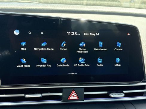 Used 2025 Hyundai Elantra SEL FWD image 36