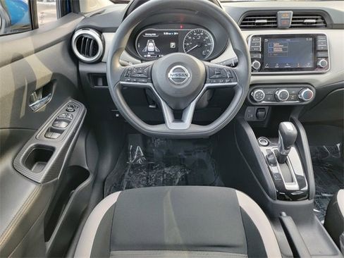 Used 2020 Nissan Versa SV image 32