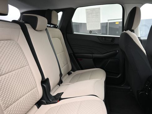 Used 2022 Ford Escape SE w/ Cold Weather Package AWD/4WD image 26
