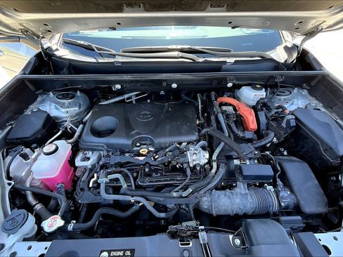Used 2022 Toyota RAV4 XSE AWD/4WD image 30