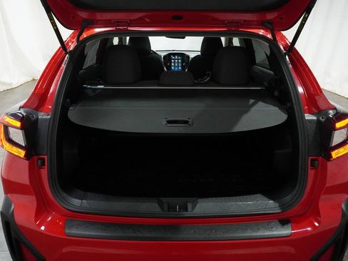 Used 2025 Subaru Crosstrek 2.0i Premium image 6