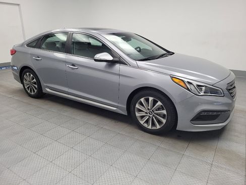 Used 2016 Hyundai Sonata Sport w/ Option Group 1V image 11