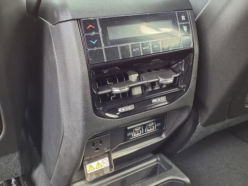 New 2025 Jeep Grand Cherokee L Laredo w/ Luxury Tech Group I image 21