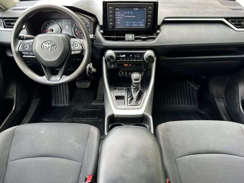 Used 2019 Toyota RAV4 LE FWD image 14