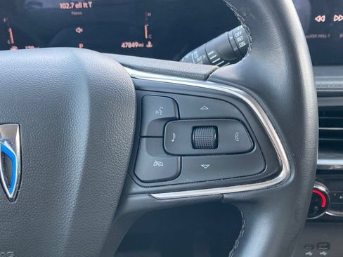 Used 2024 Buick Encore GX Sport Touring AWD/4WD image 17