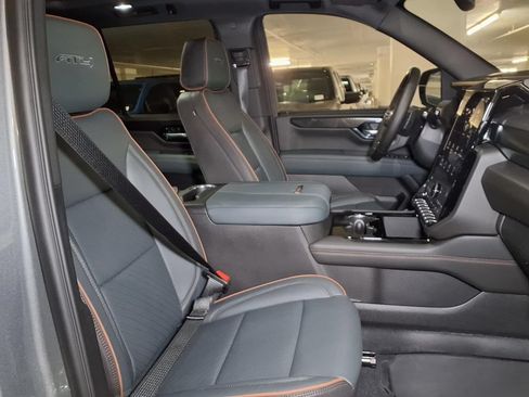 New 2026 GMC Yukon AT4 w/ AT4 Preferred Package AWD/4WD image 6