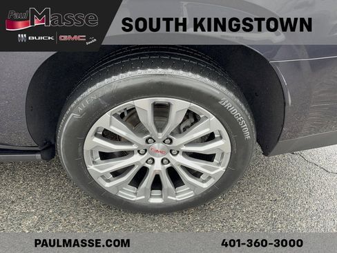 Used 2023 GMC Yukon XL Denali w/ Denali Reserve Package image 7