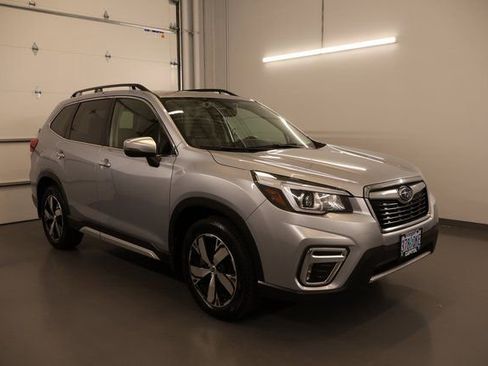 Used 2019 Subaru Forester Touring AWD/4WD image 1