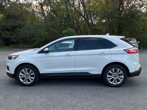 Used 2020 Ford Edge Titanium w/ Equipment Group 301A image 8