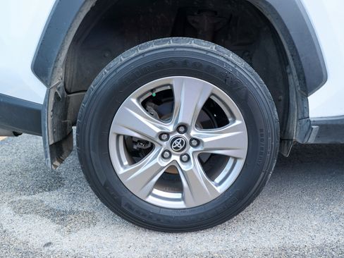 Certified 2023 Toyota RAV4 XLE w/ Convenience Package FWD image 13