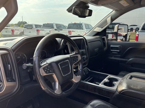 Used 2015 GMC Sierra 3500 Denali w/ Duramax Plus Package image 11