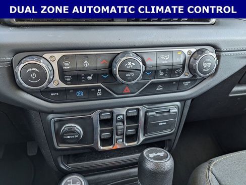 Certified 2025 Jeep Wrangler Unlimited Sahara image 16