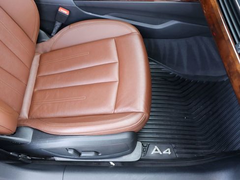 Used 2019 Audi A4 2.0T Premium w/ Convenience Package image 22