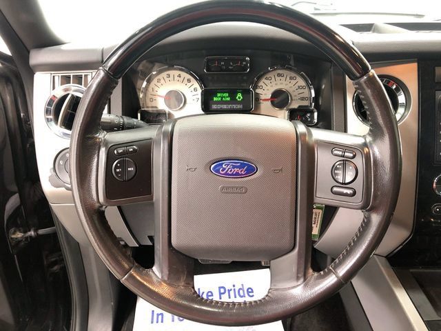 Used 2014 Ford Expedition Limited w/ Equipment Group 301A AWD/4WD image 32