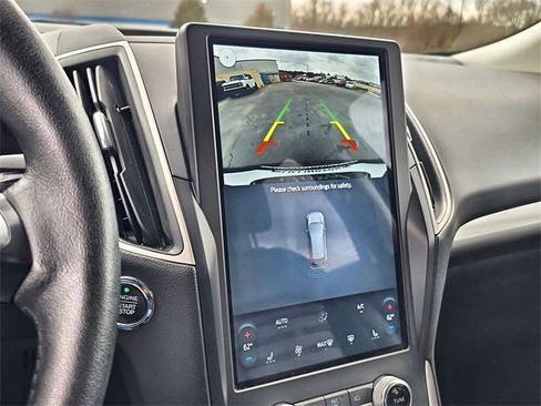 Used 2024 Ford Edge SEL image 26