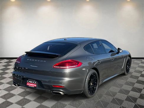 Used 2016 Porsche Panamera 2 image 3