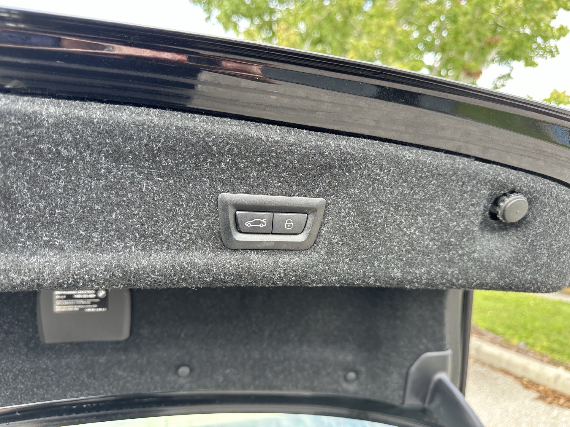 Certified 2025 BMW 330i Sedan RWD image 10