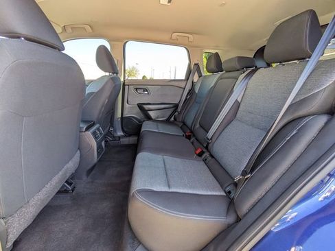 Used 2023 Nissan Rogue SV image 15