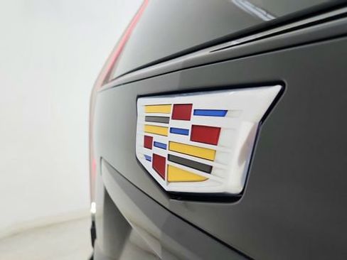 Used 2025 Cadillac Escalade Sport w/ Touring Package image 17