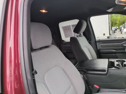 Used 2022 RAM 1500 Big Horn AWD/4WD image 32