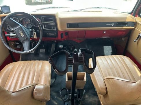 Used 1988 Chevrolet Silverado 3500 4x4 Crew Cab image 12