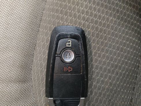 Used 2019 Ford Explorer XLT FWD image 32