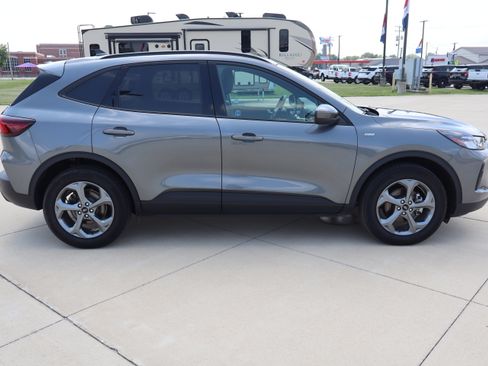 Used 2025 Ford Escape ST-Line Select w/ Tech Pack #1 AWD/4WD image 5