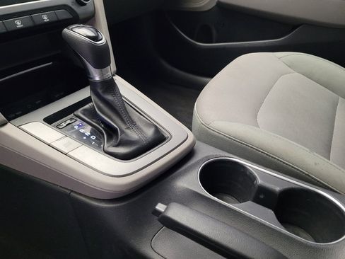 Used 2017 Hyundai Elantra SE FWD image 26