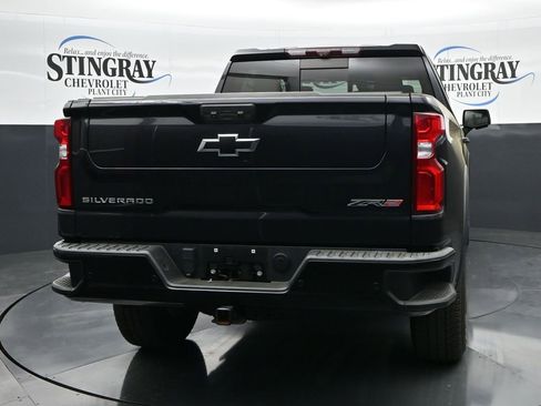 Used 2022 Chevrolet Silverado 1500 ZR2 w/ Technology Package image 6