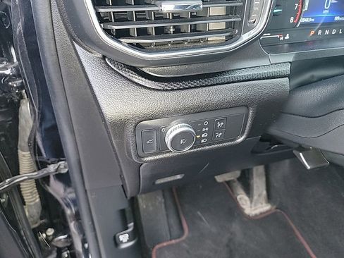 Used 2022 Ford Explorer ST-Line image 13