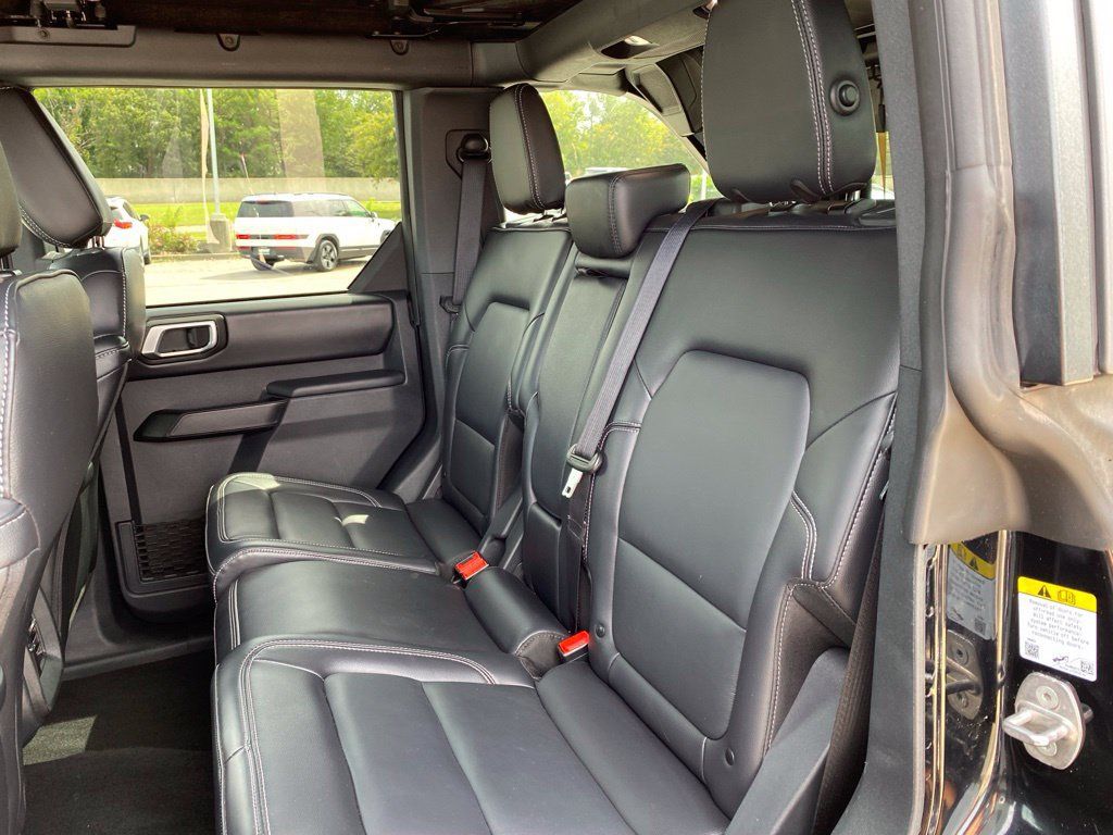 Used 2026 Ford Bronco Outer Banks AWD/4WD image 26