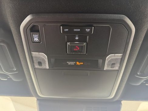 Used 2025 Toyota 4Runner TRD Off-Road image 14