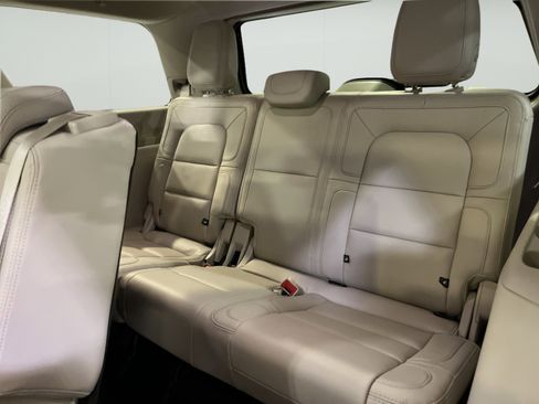 Used 2021 Lincoln Navigator Reserve RWD image 15