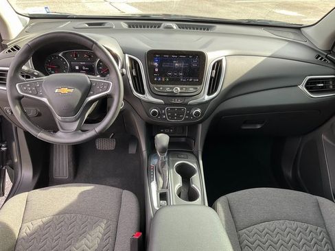 Used 2022 Chevrolet Equinox LT image 4