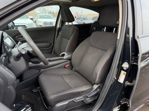 Used 2017 Honda HR-V EX image 14