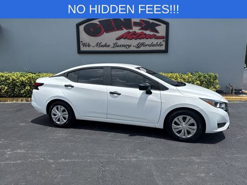 Used 2023 Nissan Versa S FWD image 1