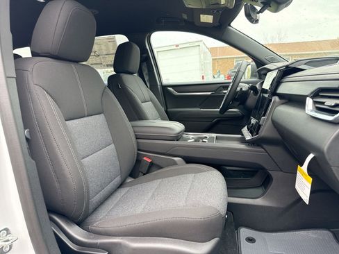 New 2026 GMC Acadia Elevation AWD/4WD image 25