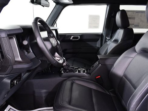 New 2025 Ford Bronco Badlands image 6